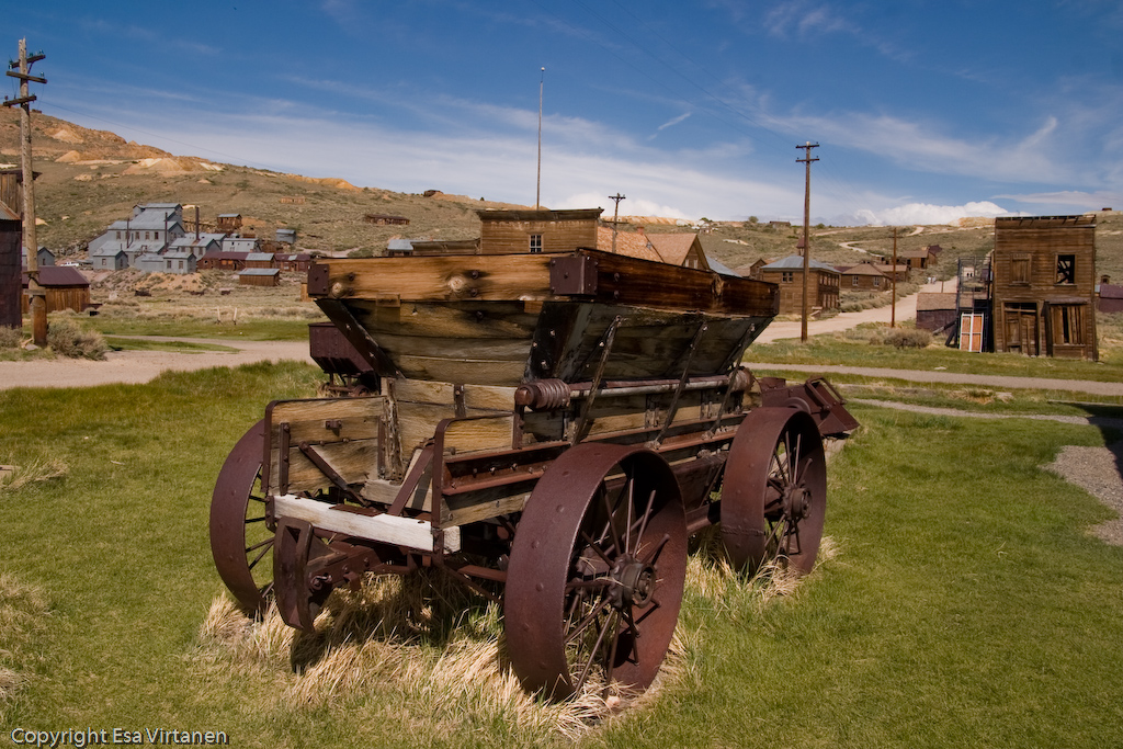 Wagon in the ghost town of Bodie.